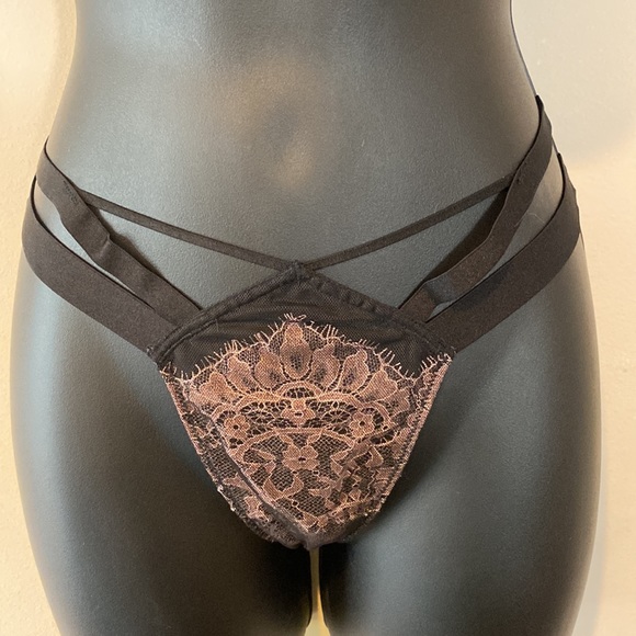 Victorias secret 34DD special edition bra and thing set - Picture 8 of 10